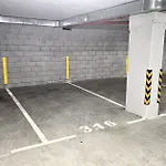 Luxury 2 Flat Free Parking, Pool And Wifi ヴァルナ