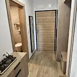 Luxury 2 Flat Free Parking, Pool And Wifi アパート