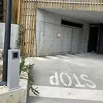 Luxury 2 Flat Free Parking, Pool And Wifi