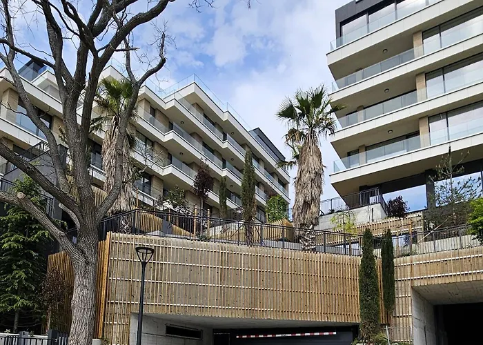 Luxury 2 Flat Free Parking, Pool And Wifi 公寓 *