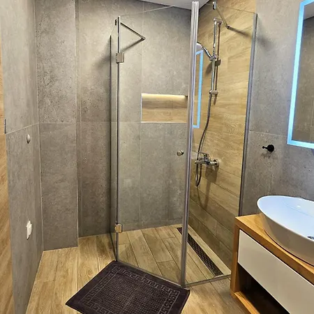 Luxury 2 Room Flat Free Parking And Wifi Apartment Varna