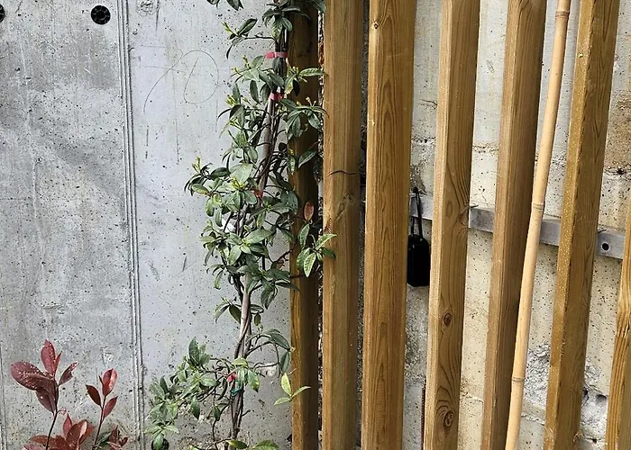 Luxury 2 Flat Free Parking, Pool And Wifi 아파트 바르나