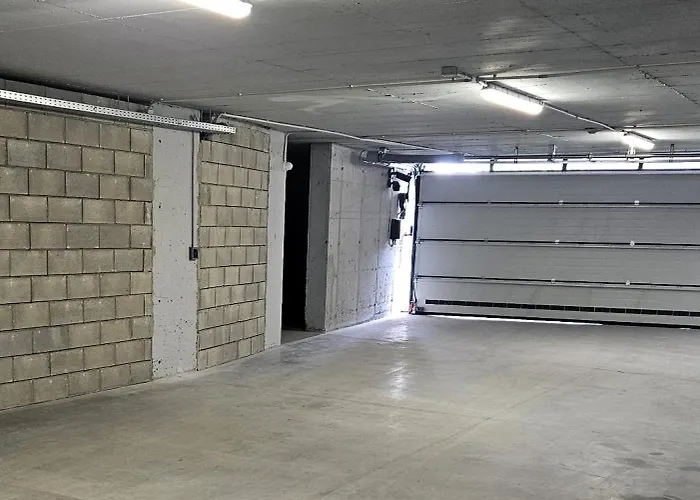 아파트 Luxury 2 Flat Free Parking, Pool And Wifi 바르나