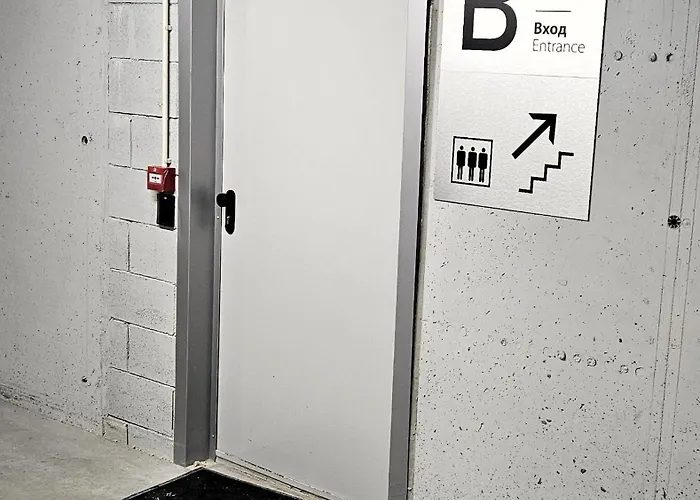 Luxury 2 Flat Free Parking, Pool And Wifi * 바르나