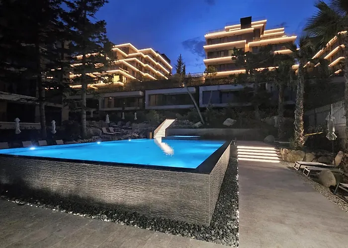 Apartment Luxury 2 Flat Free Parking, Pool And Wifi *